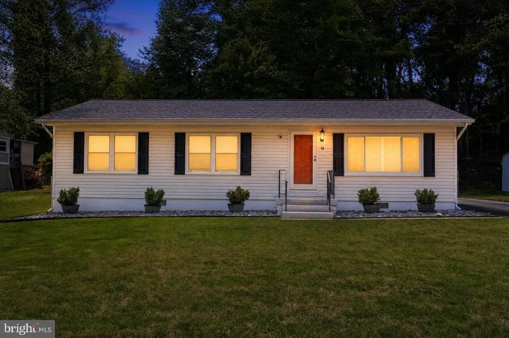 Photo of 15 WILLOW LANE