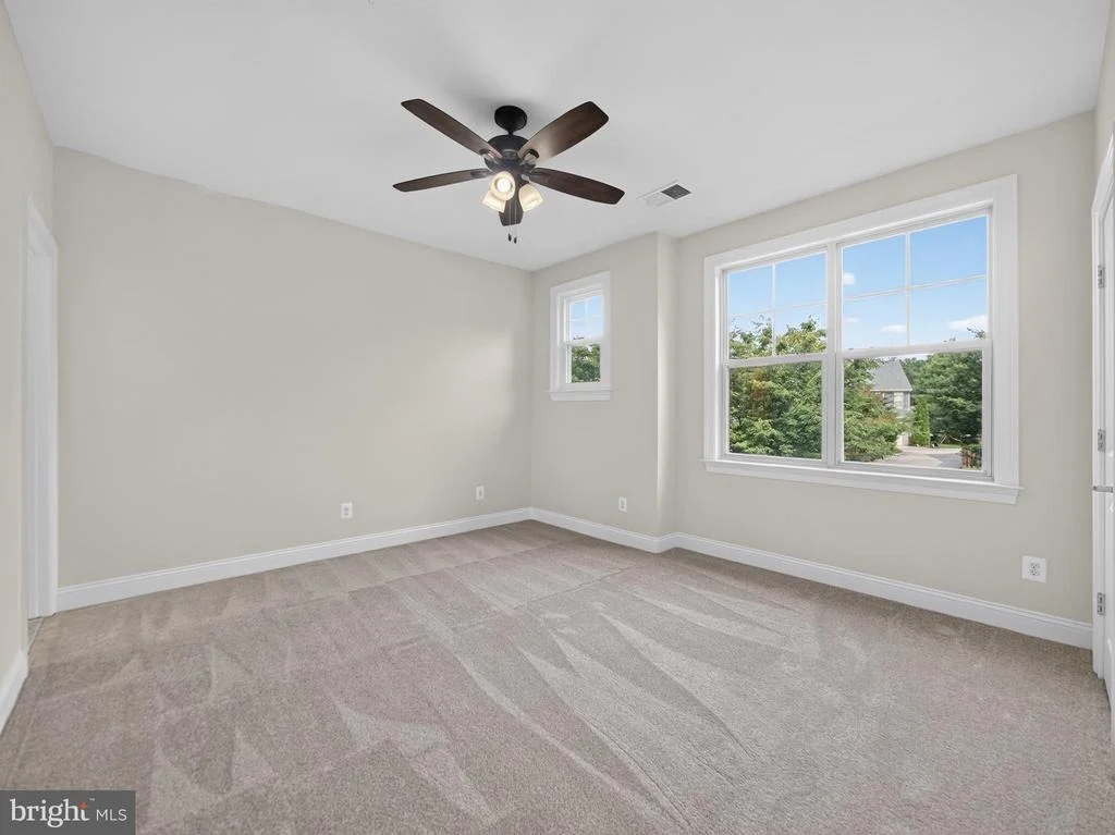 Photo of 3032 MOORE LANE