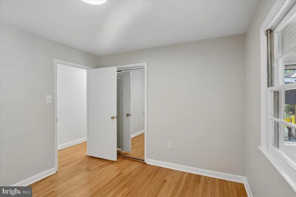 Photo of 833 MEADOW ROAD