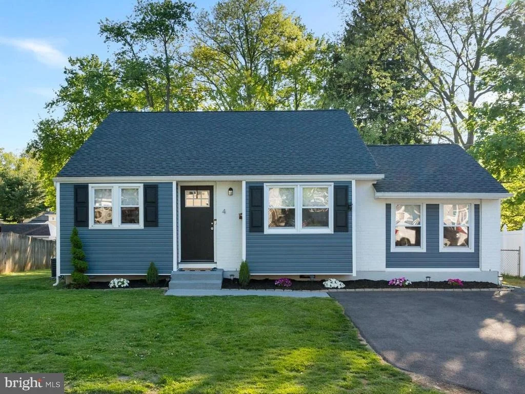 Photo of 4 LAKEVIEW DRIVE