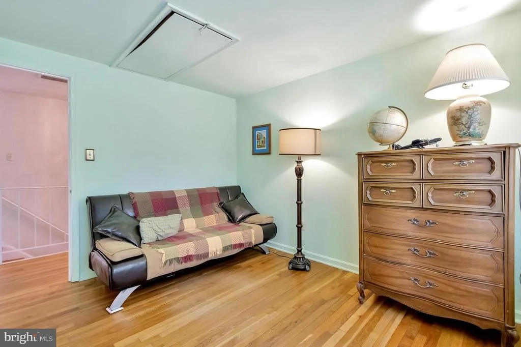Photo of 14040 BREEZE HILL LANE