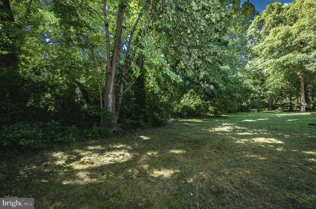 Photo of 24 MERION COURT