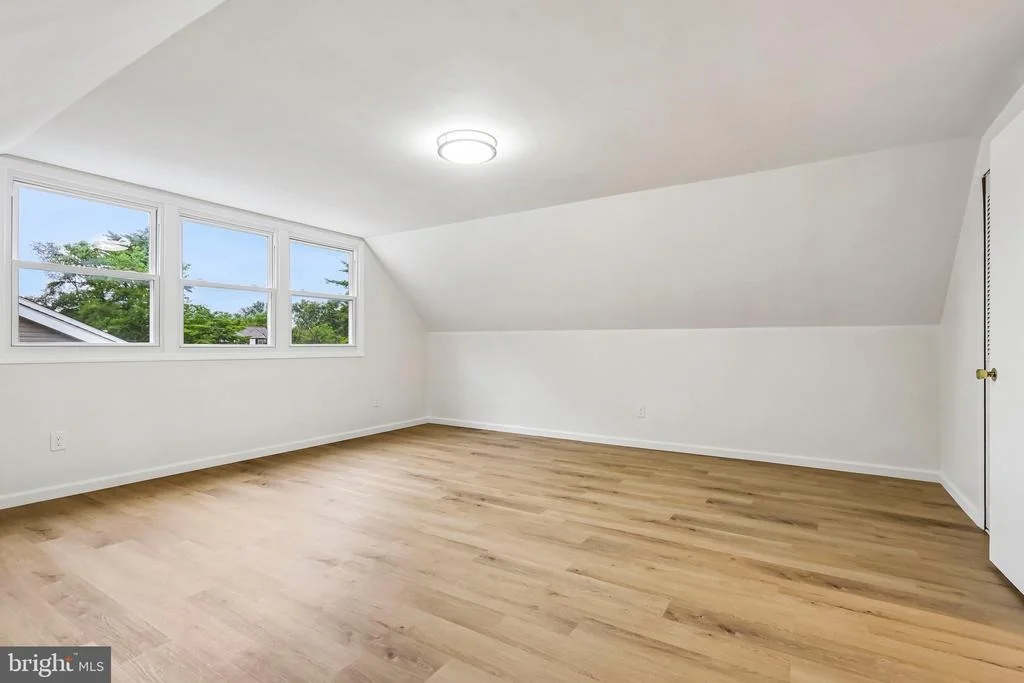 Photo of 86 E RIVER DRIVE