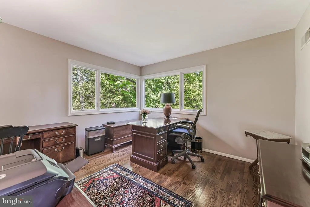 Photo of 4015 LAIRD PLACE