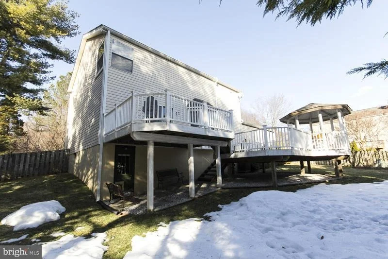 Photo of 10941 HILLTOP LANE