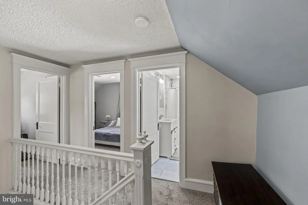 Photo of 425 FLORENCE AVENUE
