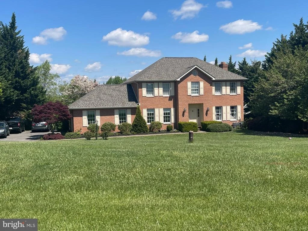 Photo of 7196 MEADOWBROOKE DRIVE