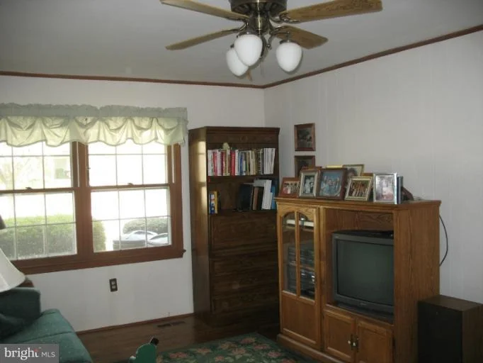 Photo of 843 DIAMOND DRIVE