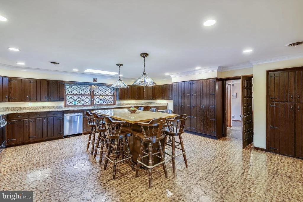 Photo of 8015 GOODHURST DRIVE