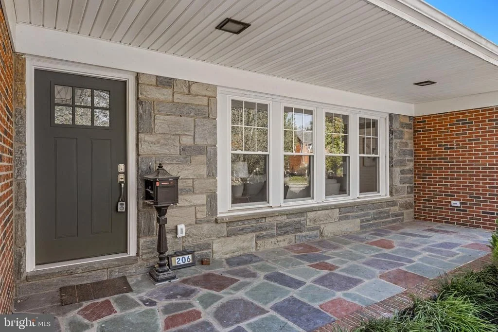 Photo of 206 HAMPTON ROAD