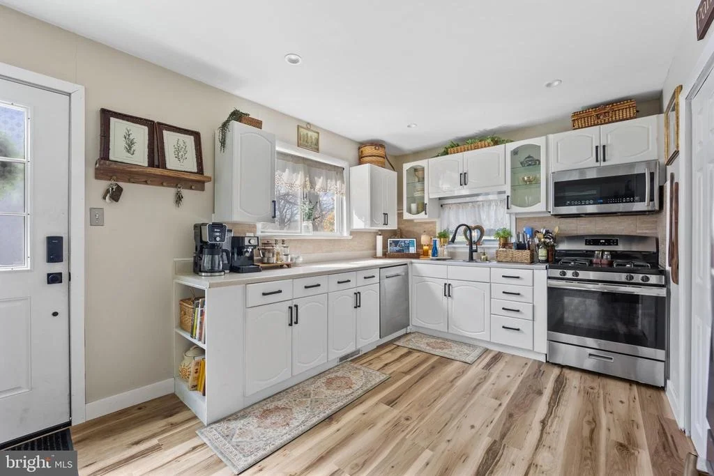 Photo of 1012 MEARNS ROAD