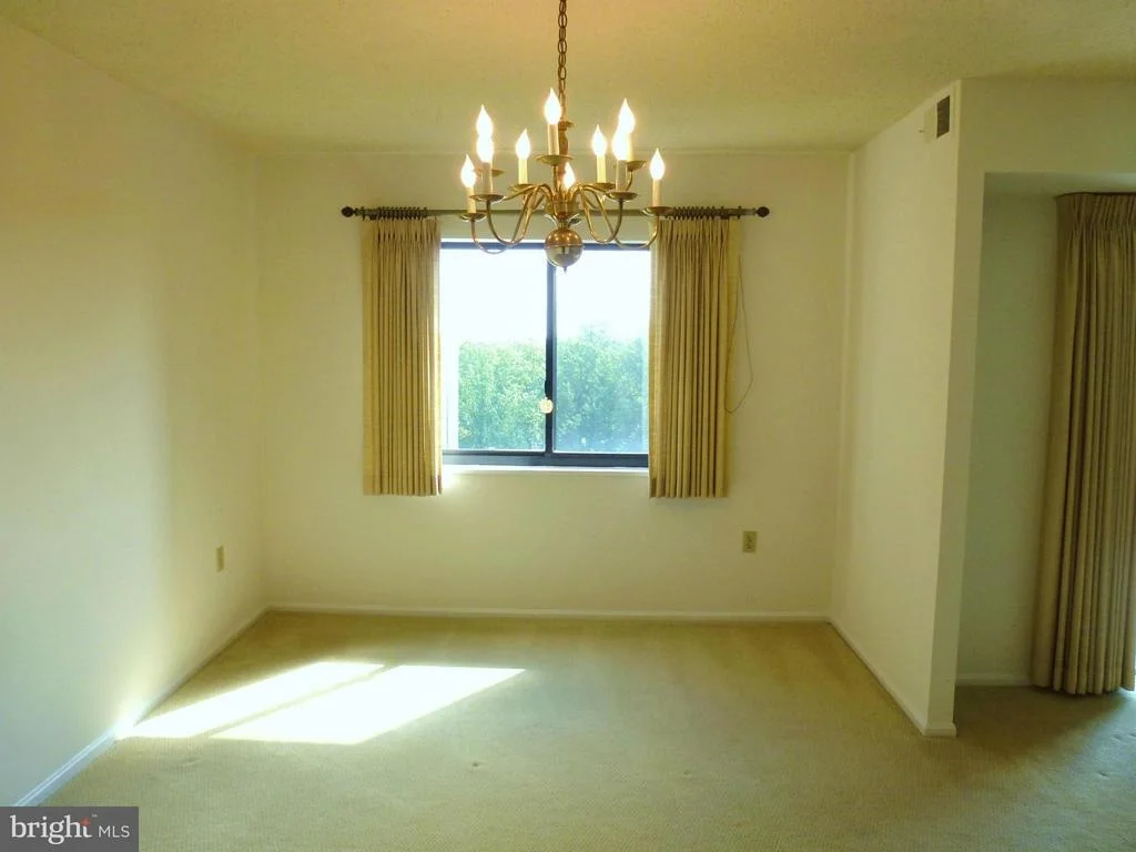 Photo of Unit 2902 at 15107 INTERLACHEN DRIVE