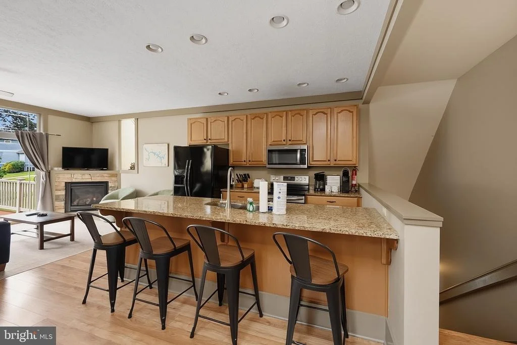 Photo of 110 NORTHLAKE DRIVE