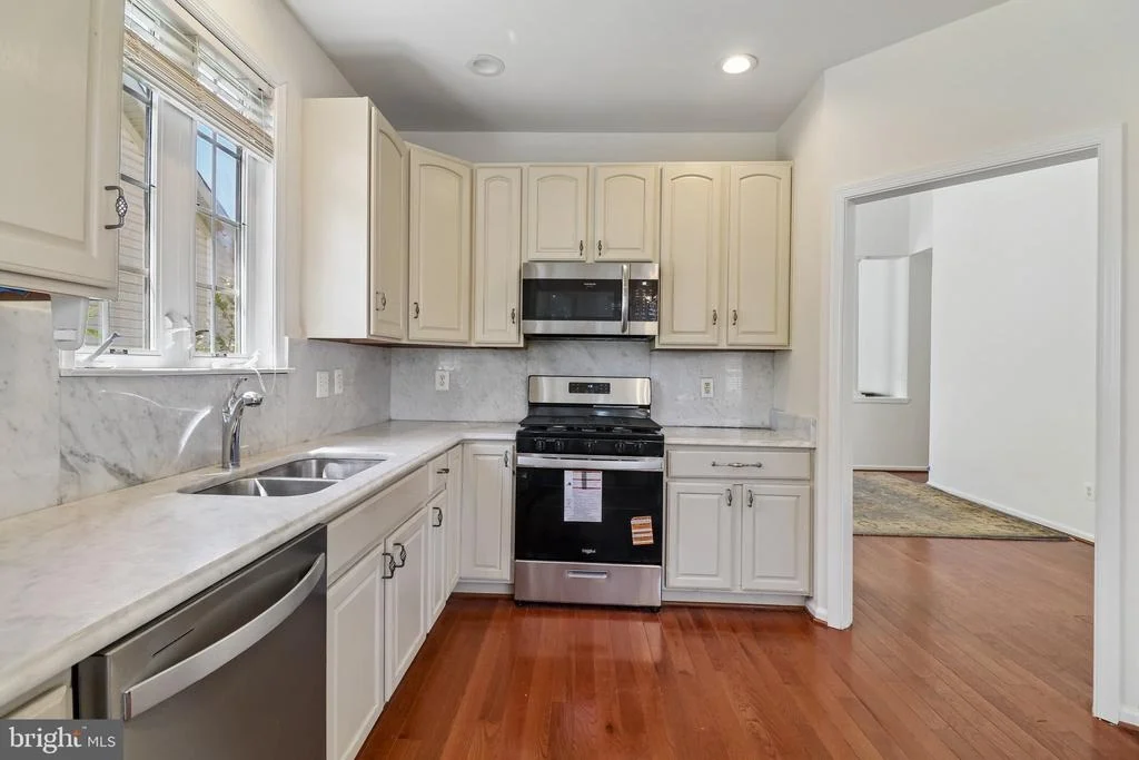 Photo of 6230 SETTLERS TRAIL PLACE