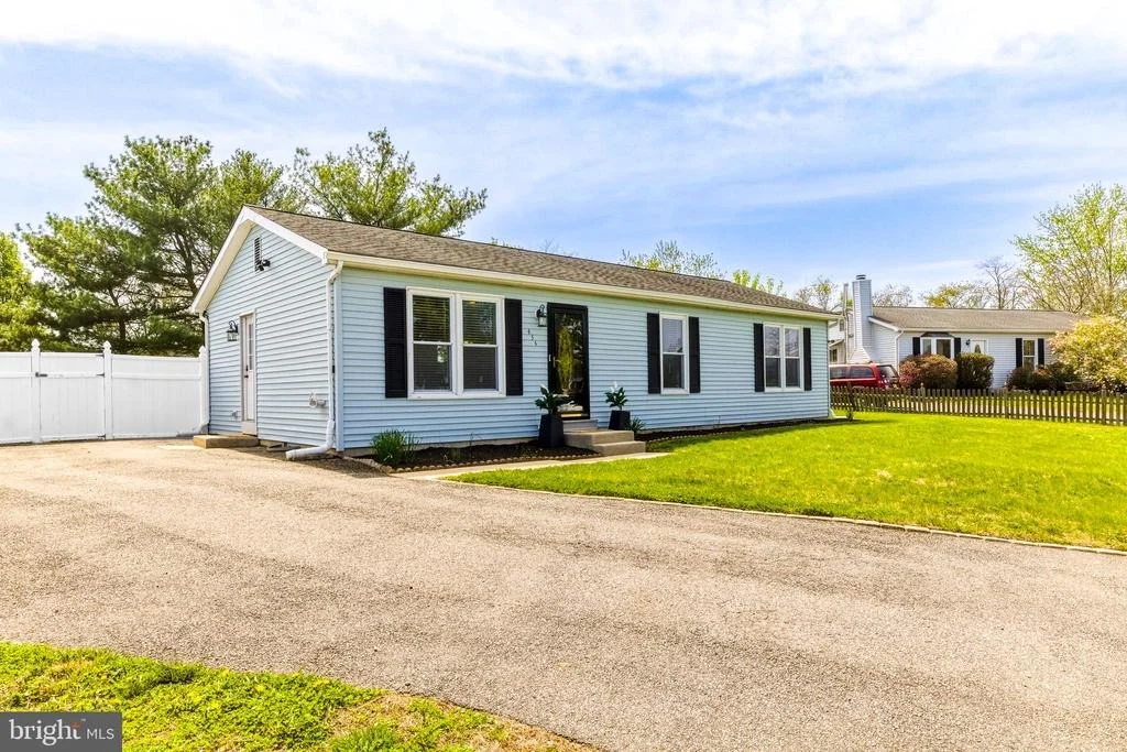 Photo of 434 RIDGE DRIVE