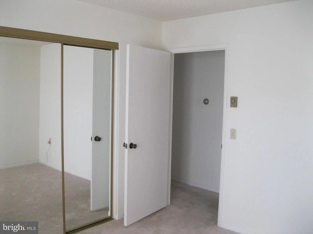 Photo of Unit 871B at 15311 PINE ORCHARD DRIVE