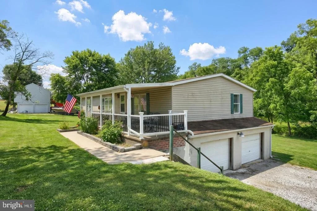 Photo of 105 WEIRE ROAD