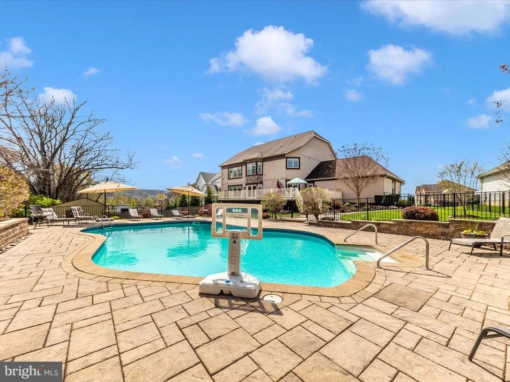 Photo of 15 HOFFMAN DRIVE