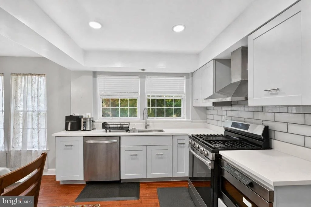 Photo of 19319 PLUMMER DRIVE