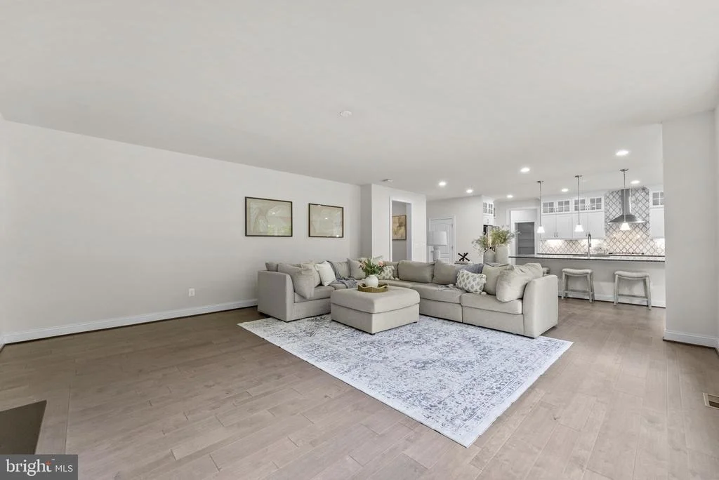 Photo of 23754 KILKERRAN DRIVE