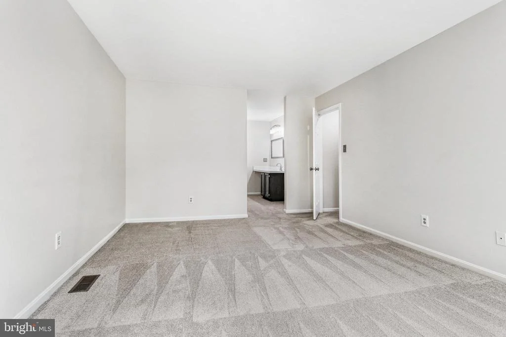 Photo of 1433 VALEBROOK LANE