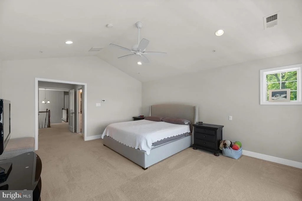 Photo of 1162 OAK VIEW DRIVE