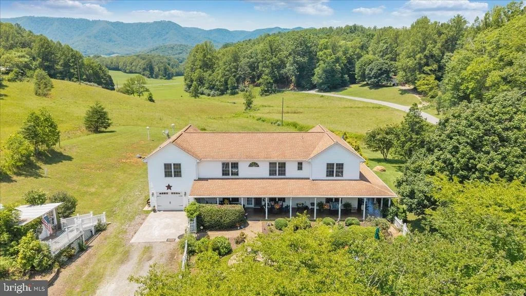 Photo of 2170 LONE IVY ROAD