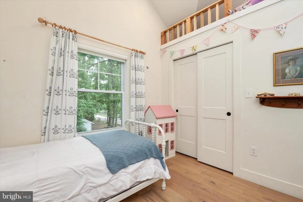 Photo of 934 N FOREST TRAIL
