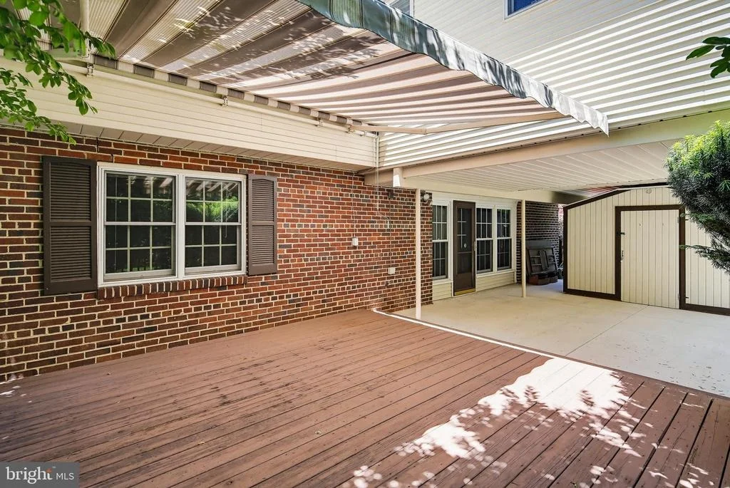 Photo of 504 WATERFORD ROAD