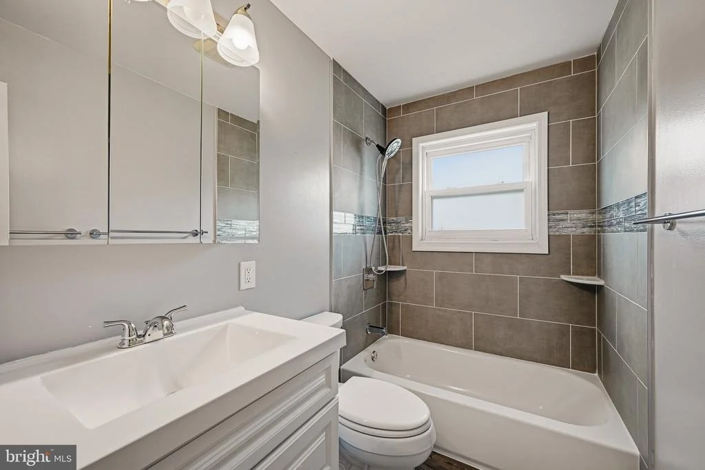 Photo of 158 RIVIERA DRIVE