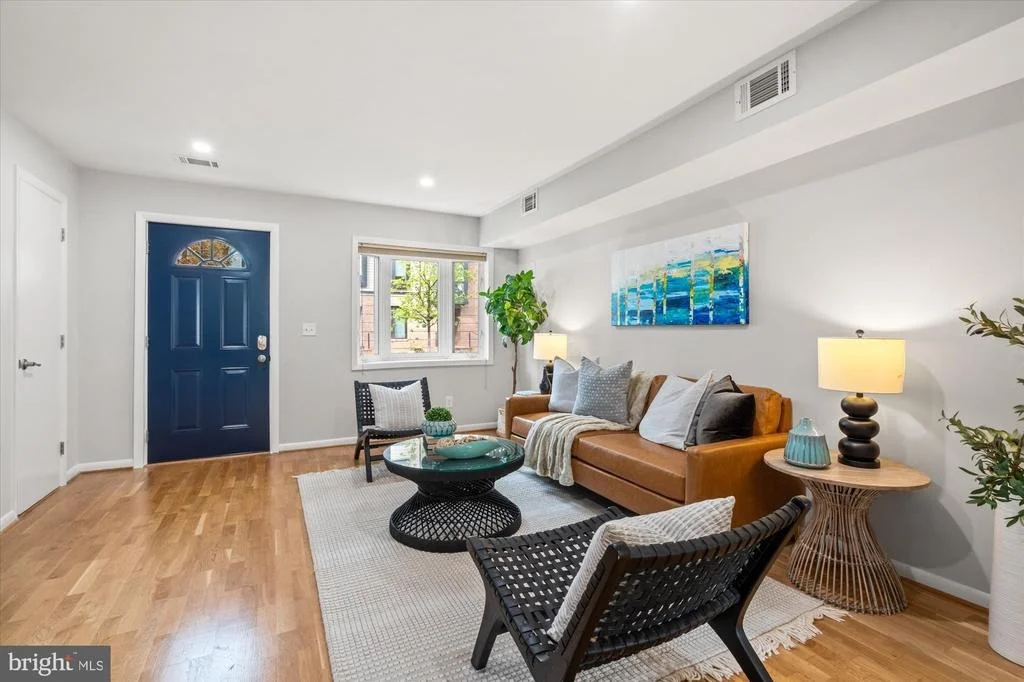 Photo of 1016 PENDLETON STREET