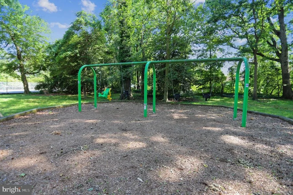 Photo of 2733 KEYSTONE LANE
