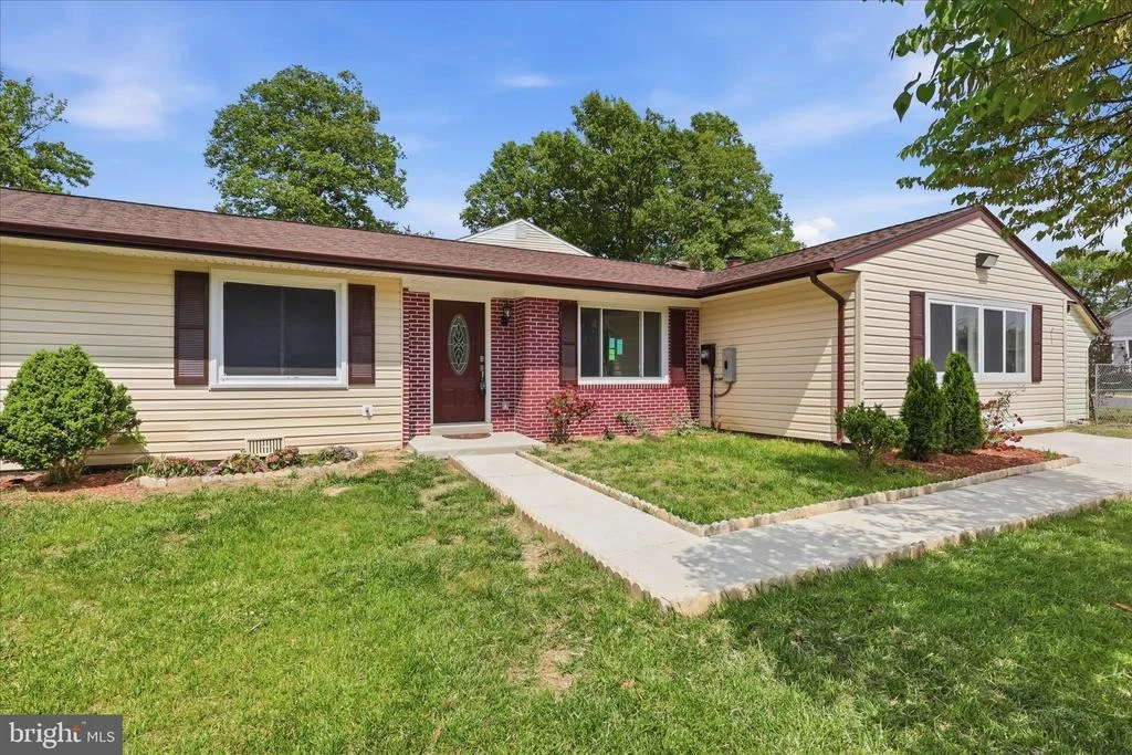 Photo of 10501 BEECHWOOD DRIVE