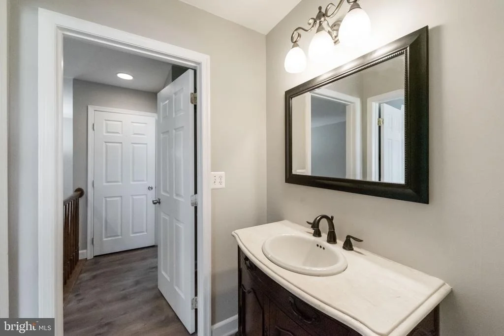 Photo of 8135 HIGHPOINT ROAD
