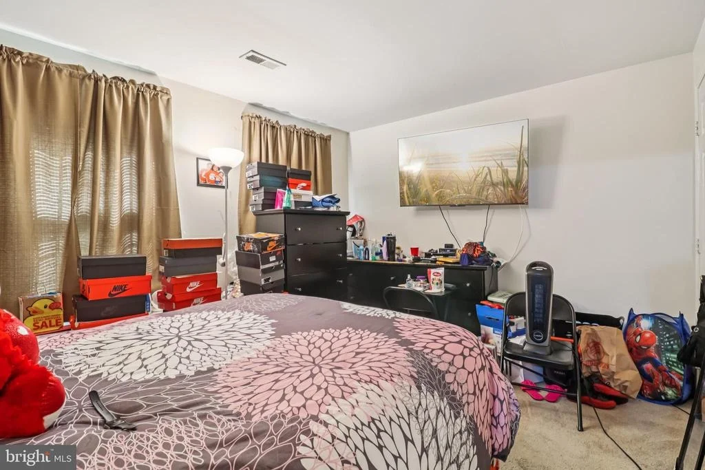 Photo of 1000 UTE WAY