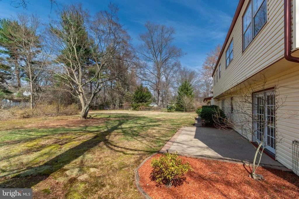 Photo of 6 JEFFREY LANE