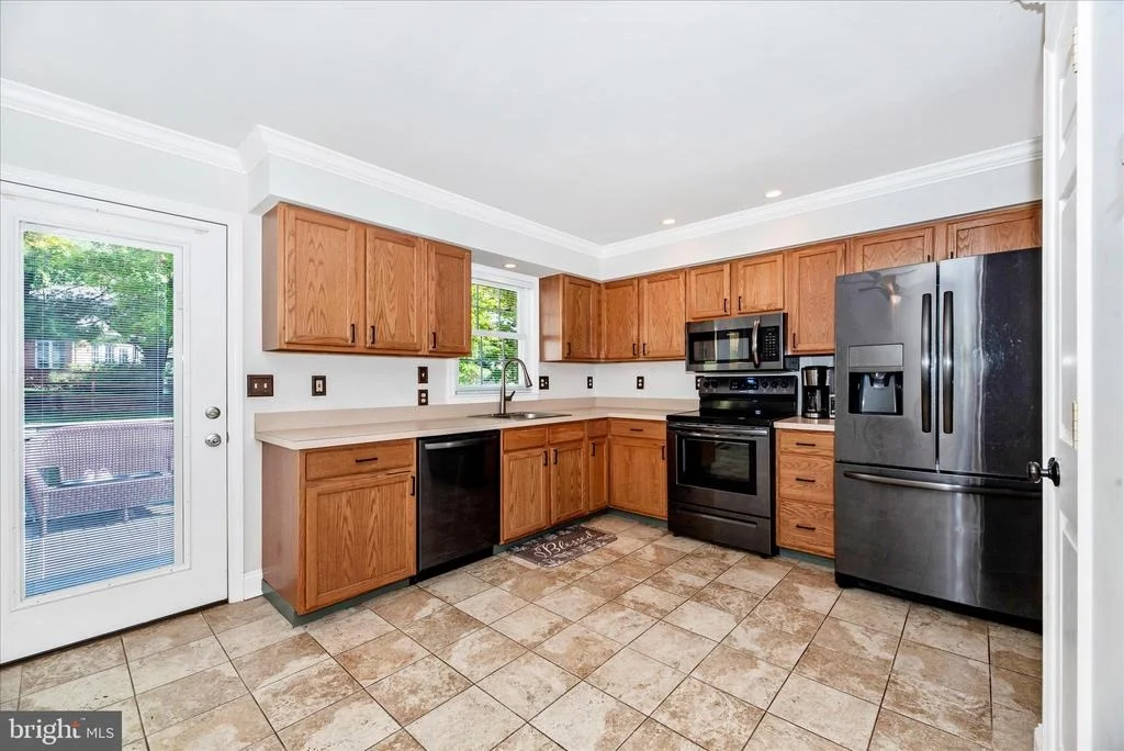 Photo of 127 SUNHIGH DRIVE