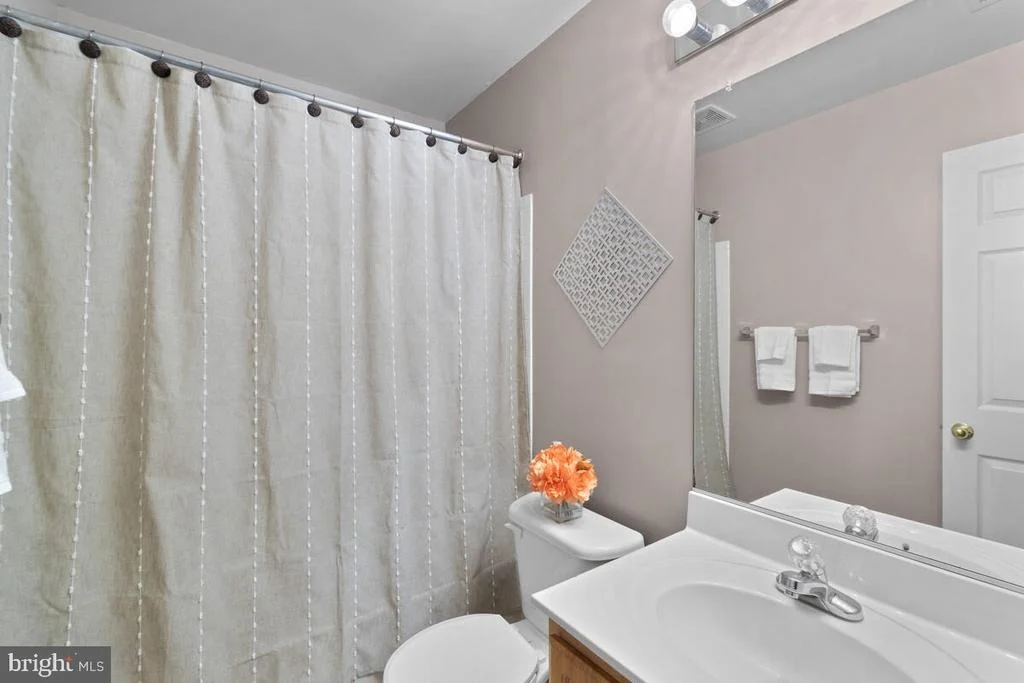 Photo of 10012 JUNIPER DRIVE