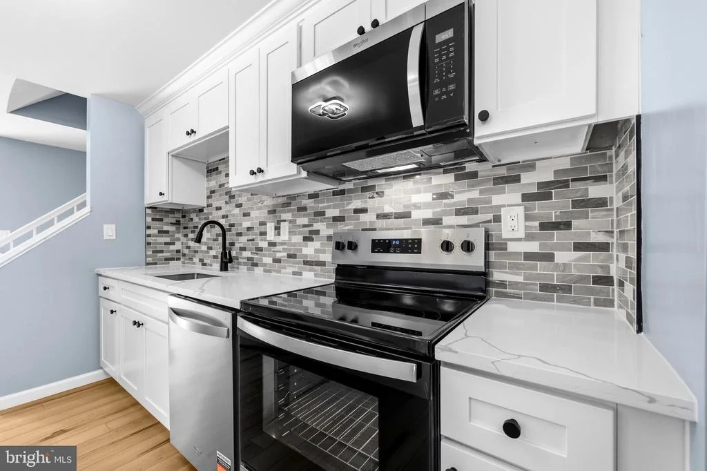 Photo of 452 CENTER STREET