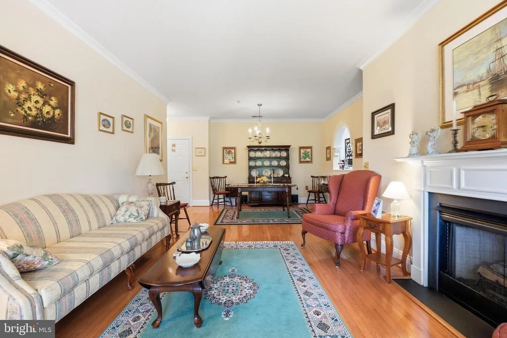 Photo of Unit 304 at 2500 WATERSIDE DRIVE