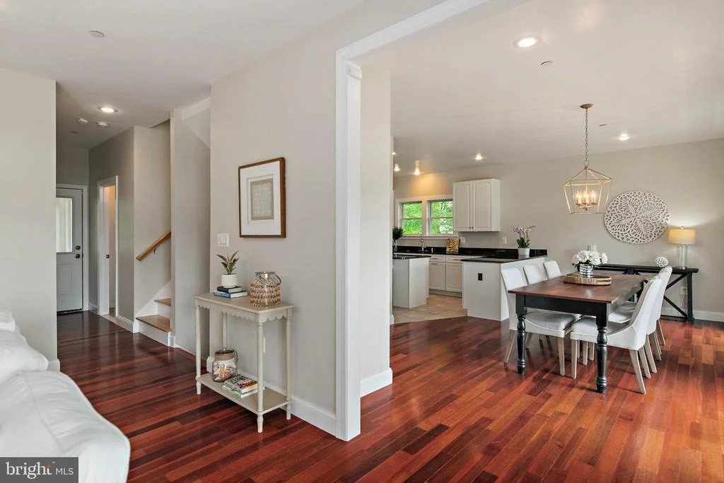 Photo of 621 HARBOR DRIVE