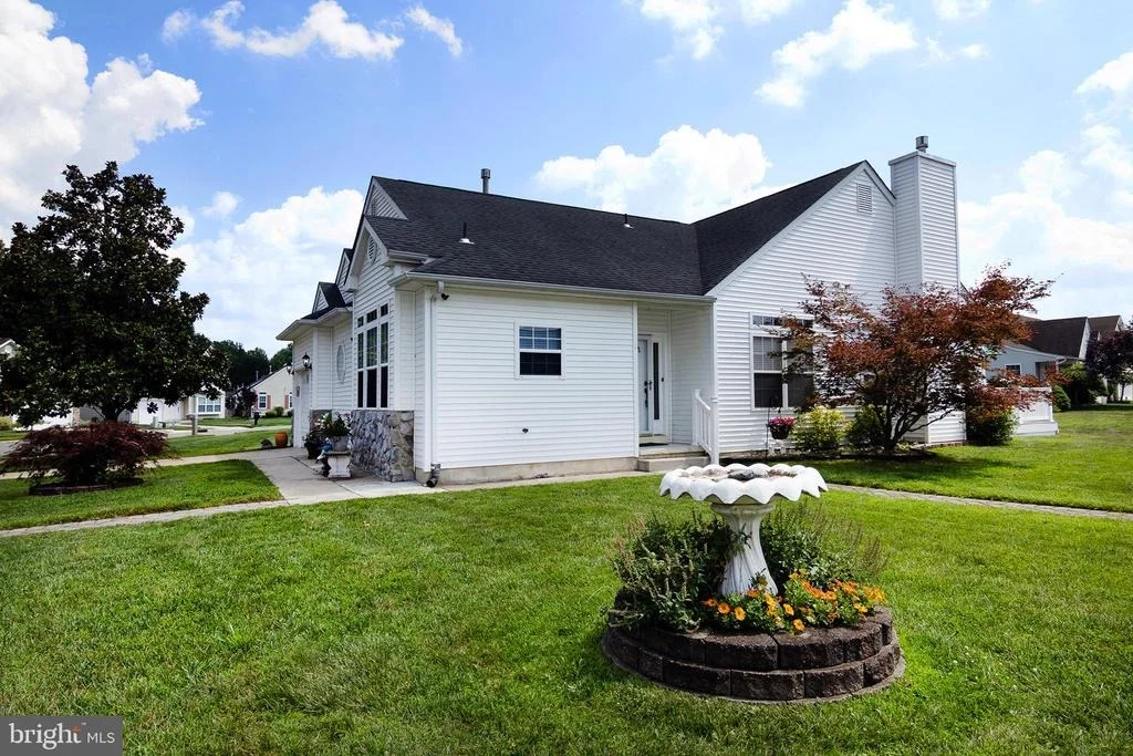 Photo of 575 RIVIERA DRIVE