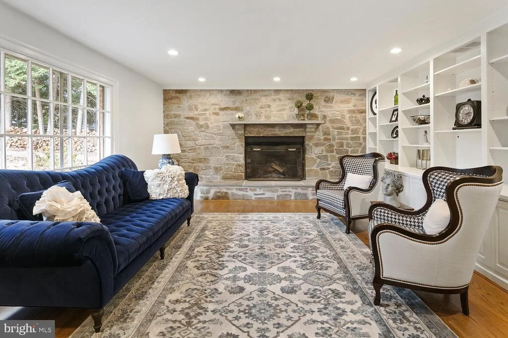 Photo of 1613 FOREST LANE