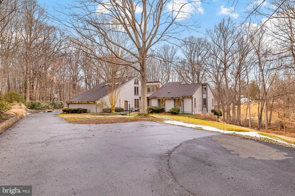 Photo of 5500 BEECH RIDGE DRIVE