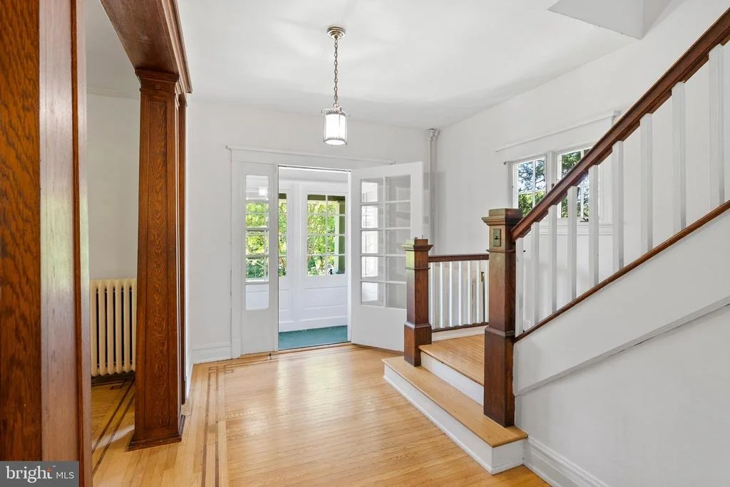 Photo of 4000 WHITE AVENUE