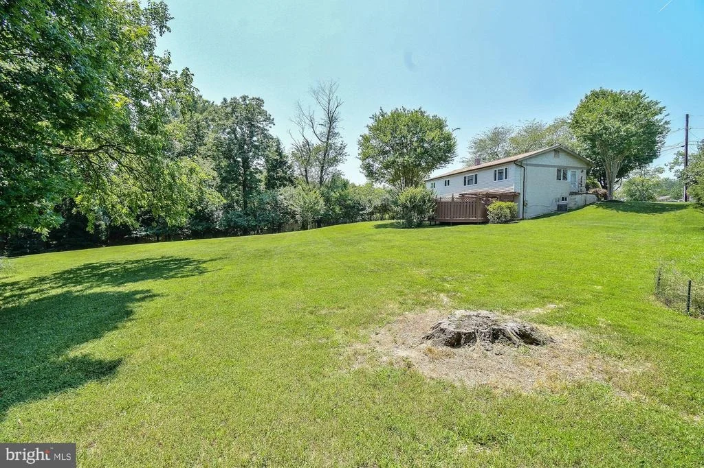 Photo of 1120 DEVERE DRIVE