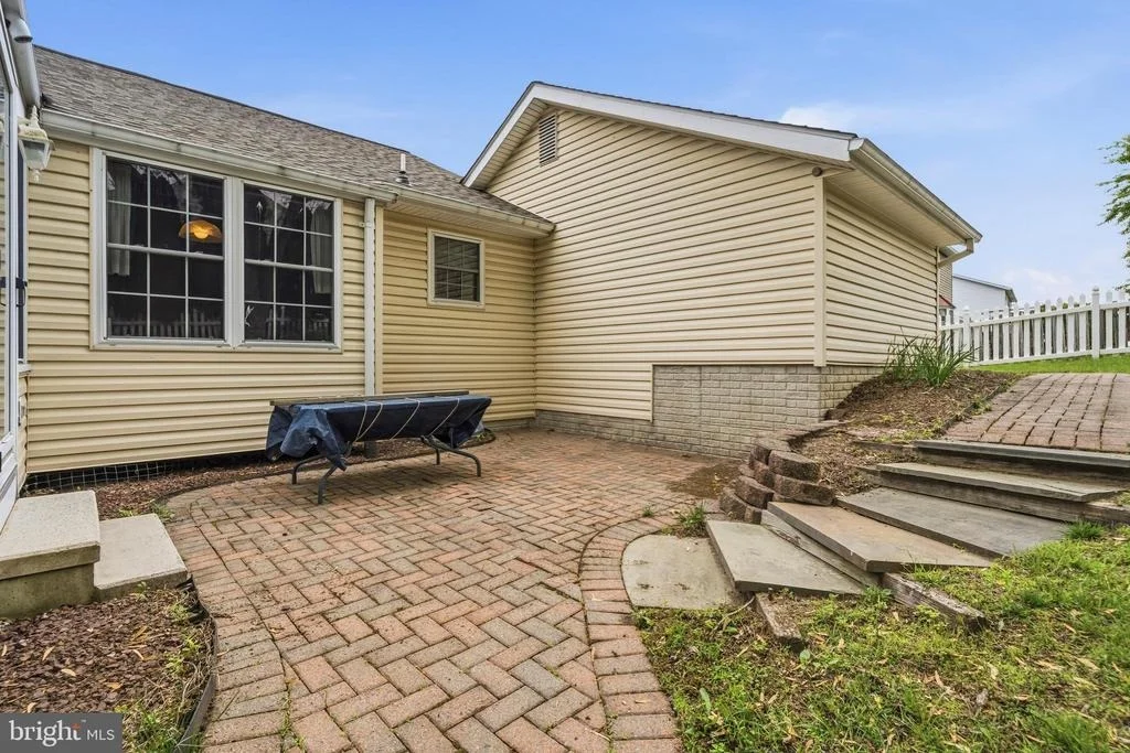 Photo of 704 COLLIER COURT