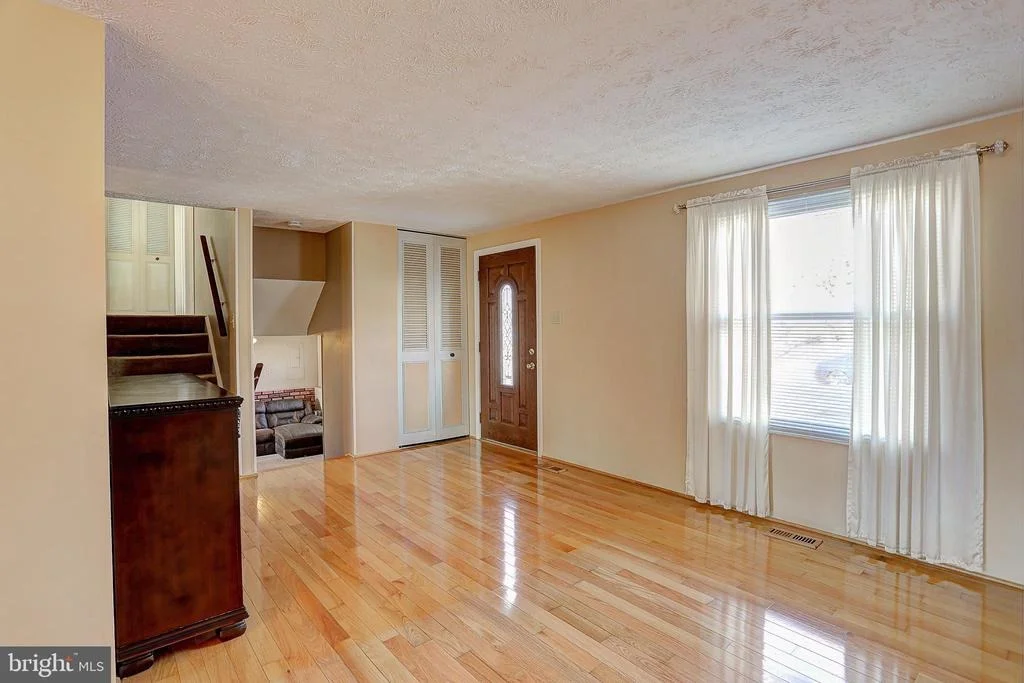 Photo of 6532 WINGFLASH LANE