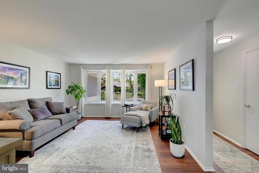 Photo of 5304 DORIS DRIVE