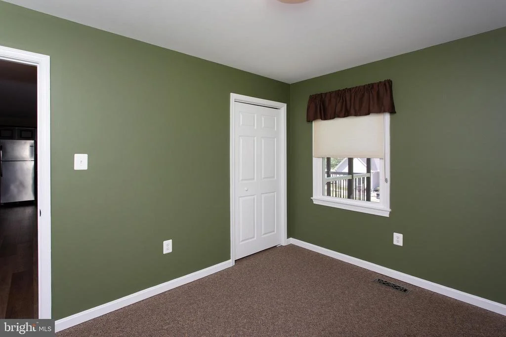 Photo of 540 THUNDERBIRD DRIVE